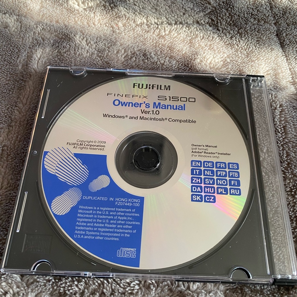 Fujifilm FinePix S1500 Owner's Manual CD - Blue and Silver (944)